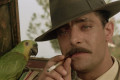 Giancarlo Giannini in una scena del film Pasqualino Settebellezze