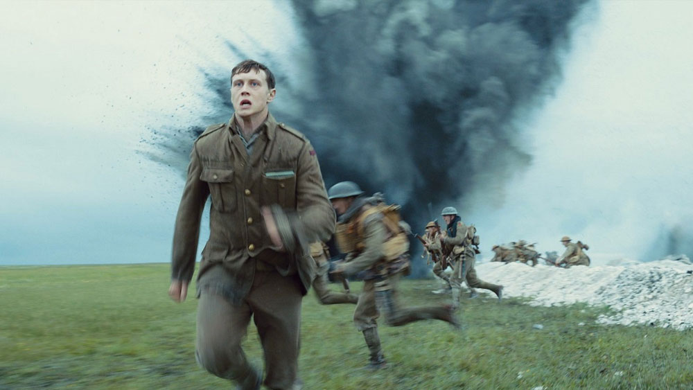 George MacKay in una scena del film 1917